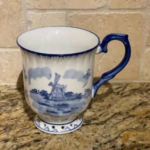 Vintage Delftware Royal Twickel hand painted Teacup